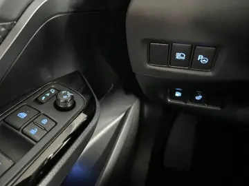 TOYOTA C-HR 2.0 Hybrid GR Sport  LED 19Zoll ACC JBL CAM