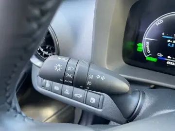 TOYOTA C-HR 2.0 Plug-in-Hybrid Teamplayer  WR el. Heck