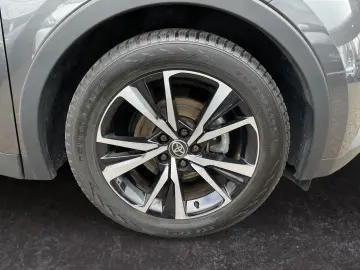 TOYOTA C-HR 1.8 Hybrid Team D  Technik-Paket RCam SHZ