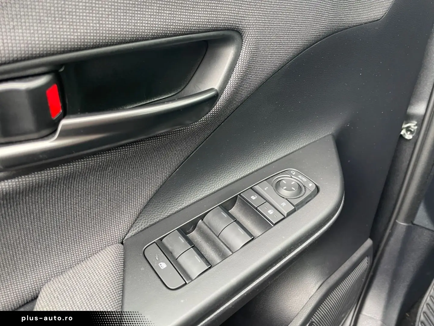 TOYOTA C-HR 1.8 Hybrid Team D  Technik-Paket RCam SHZ