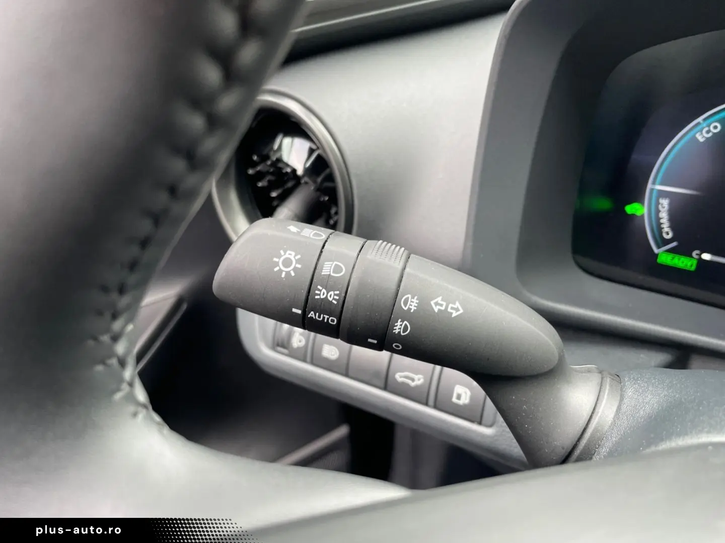 TOYOTA C-HR 1.8 Hybrid Team D  Technik-Paket RCam SHZ