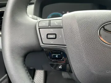 TOYOTA C-HR 1.8 Hybrid Team D  Technik-Paket RCam SHZ