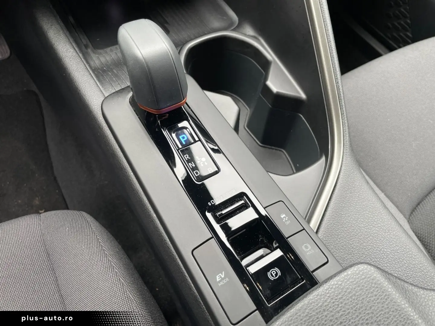 TOYOTA C-HR 1.8 Hybrid Team D  Technik-Paket RCam SHZ