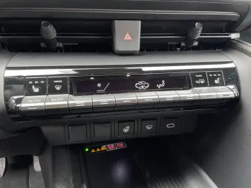 TOYOTA C-HR 1.8 Hybrid Team D  Technik-Paket RCam SHZ