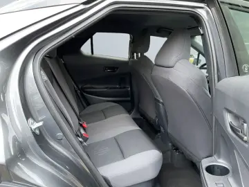 TOYOTA C-HR 1.8 Hybrid Team D  Navi LED CarPlay el Heck