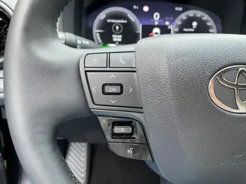 TOYOTA C-HR 1.8 Hybrid Team D  Navi LED CarPlay el Heck