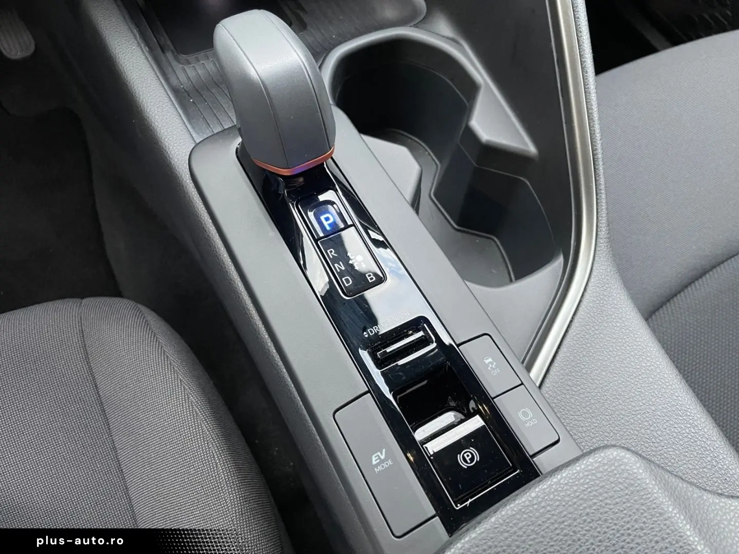 TOYOTA C-HR 1.8 Hybrid Team D  Navi LED CarPlay el Heck