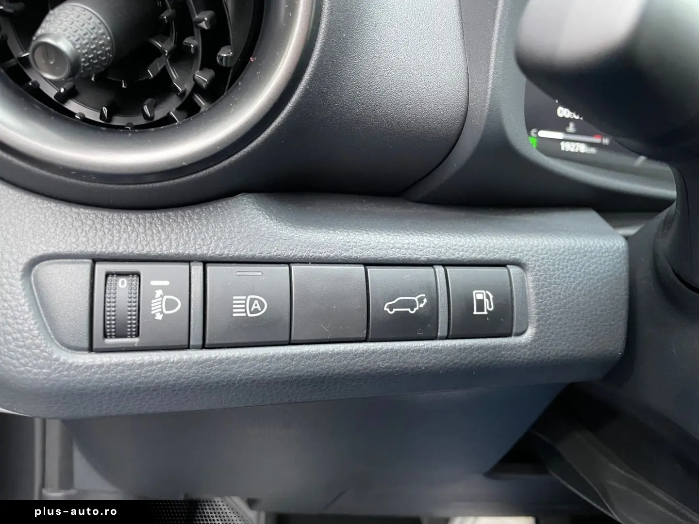 TOYOTA C-HR 1.8 Hybrid Team D  Navi LED CarPlay el Heck