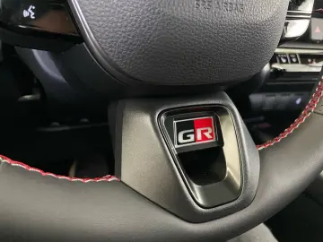 TOYOTA C-HR 2.0 Plug-in-Hybrid GR Sport  LED ACC JBL CA