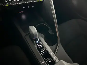 TOYOTA C-HR 1.8 Hybrid Teamplayer  LED ACC CAM SHZ PDC