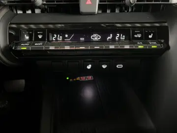 TOYOTA C-HR 1.8 Hybrid Teamplayer  LED ACC CAM CarPlay