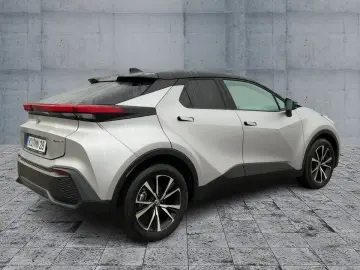 TOYOTA C-HR 2.0 Hyb. Team D    Automatik