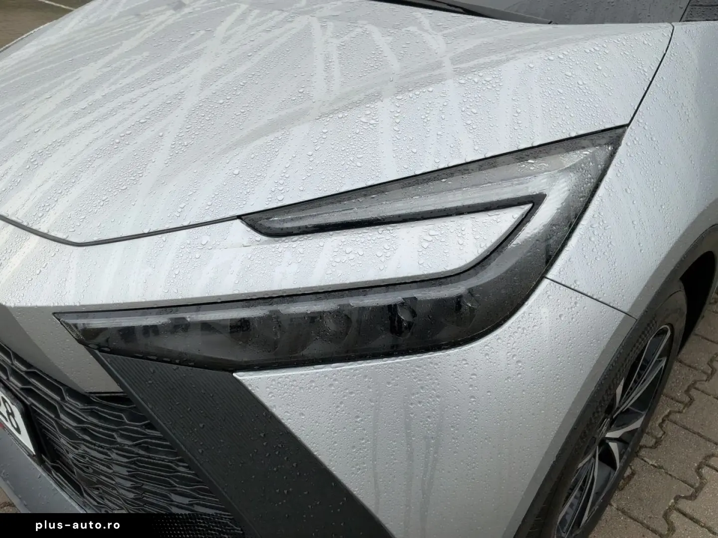 TOYOTA C-HR 2.0 Hyb. Team D    Automatik