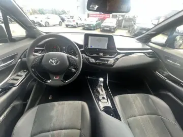TOYOTA C-HR 2.0 Hybrid GR Sport-Fahrwerk Navi Soundsyst