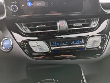 TOYOTA C-HR 2.0 Hybrid Team Deutschland