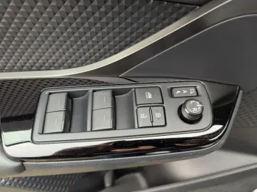 TOYOTA C-HR 2.0 Hybrid Team Deutschland