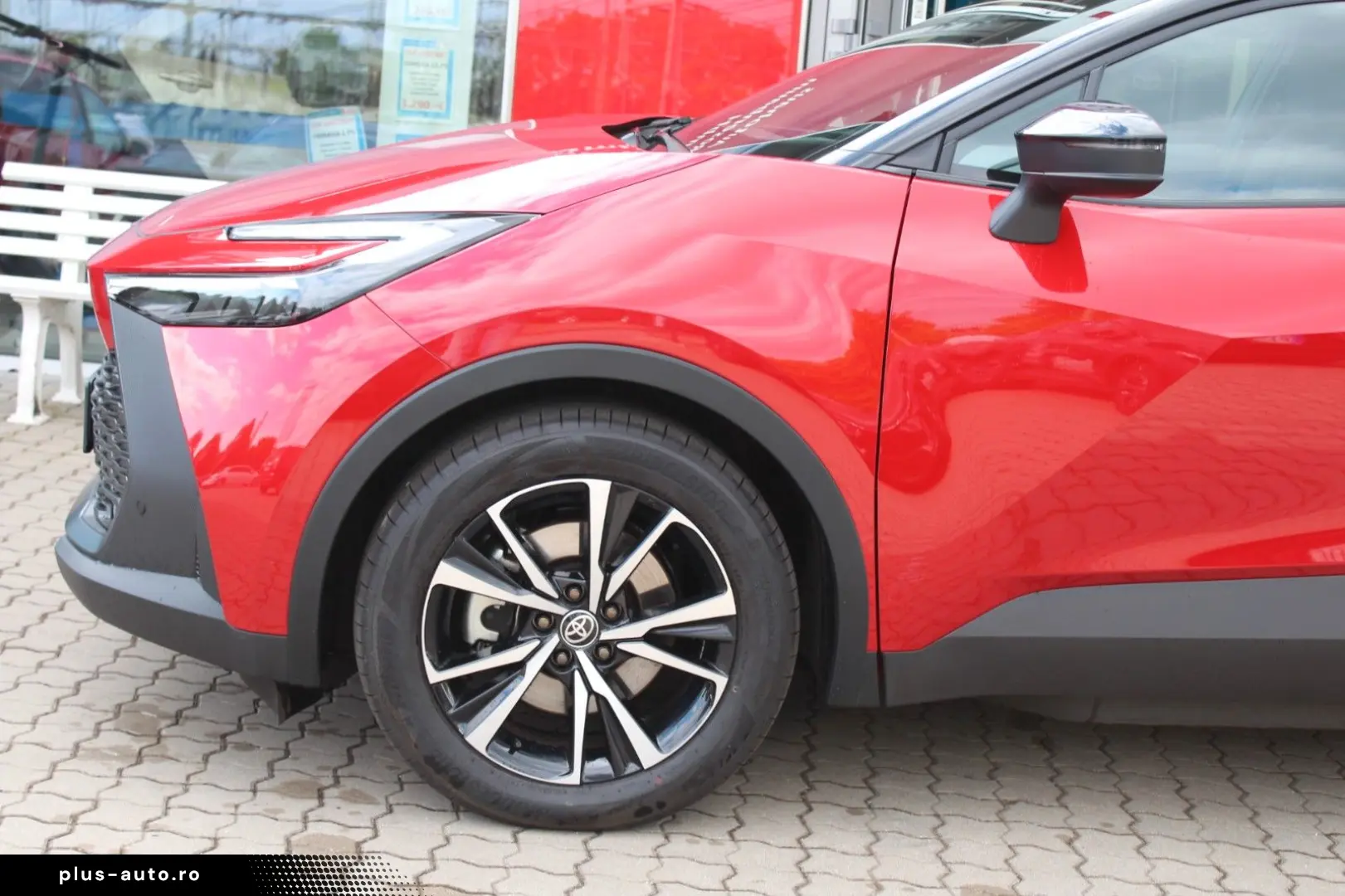 TOYOTA C-HR Plug-In Hybrid FWD Team Deutschland LED PDC