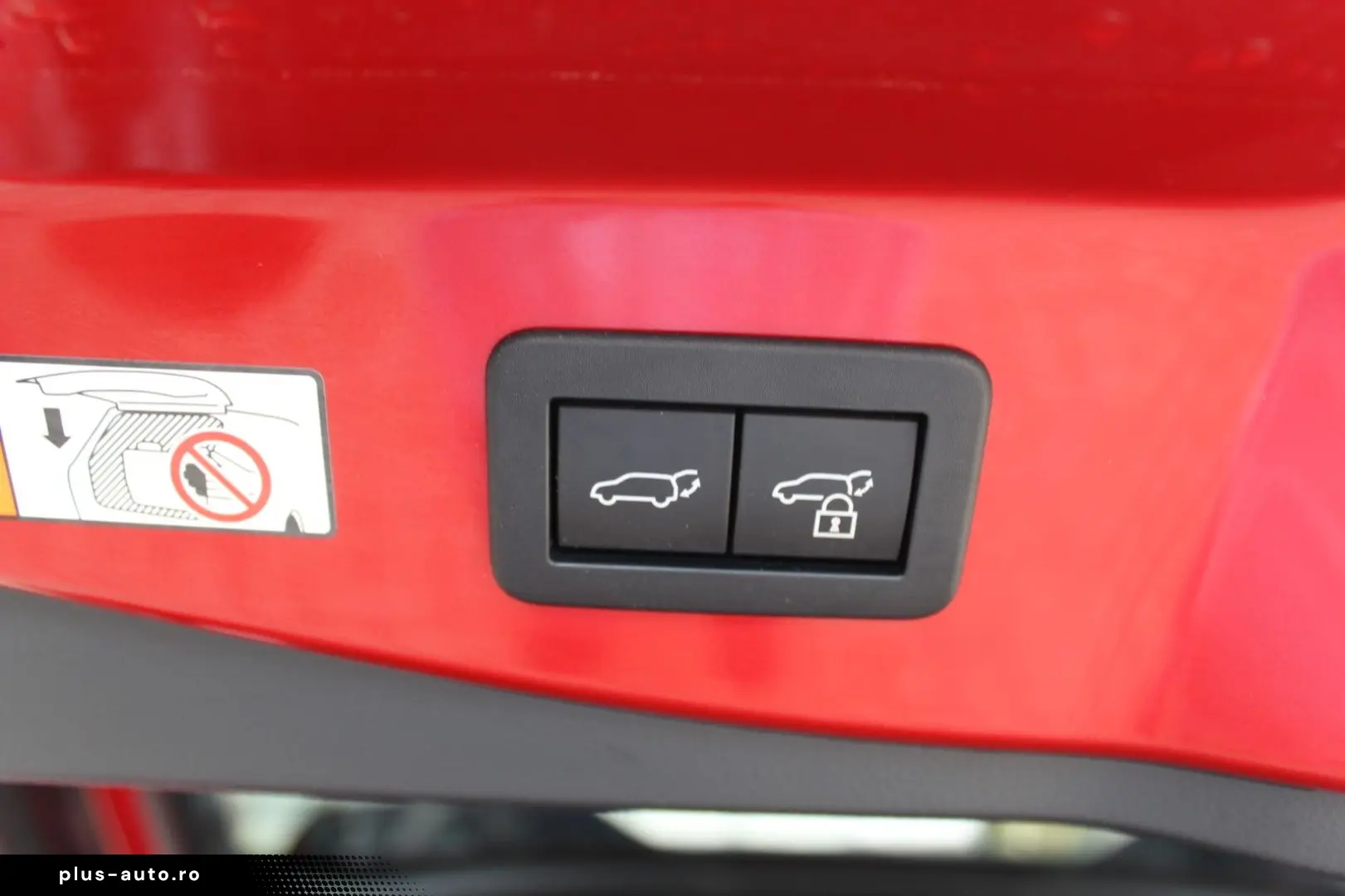 TOYOTA C-HR Plug-In Hybrid FWD Team Deutschland LED PDC