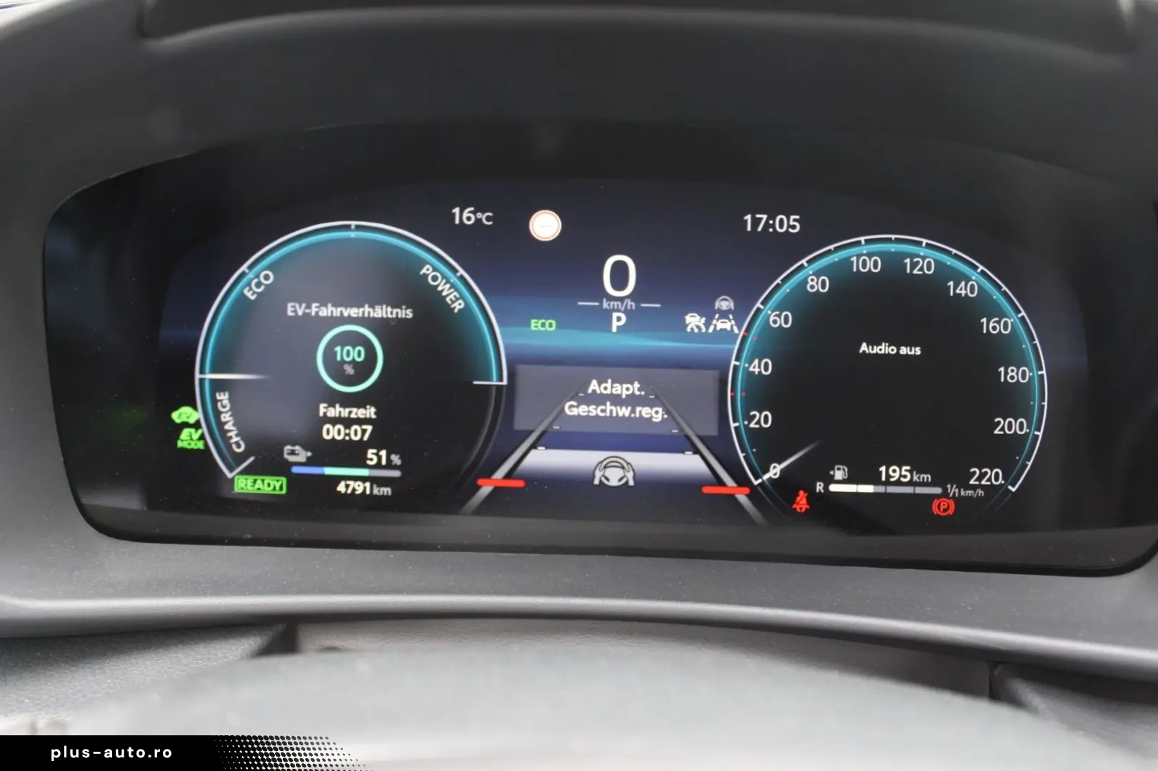 TOYOTA C-HR Plug-In Hybrid FWD Team Deutschland LED PDC