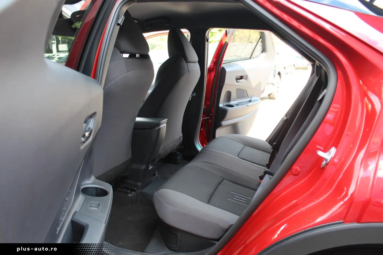 TOYOTA C-HR Plug-In Hybrid FWD Team Deutschland LED PDC