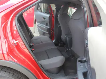 TOYOTA C-HR Plug-In Hybrid FWD Team Deutschland LED PDC