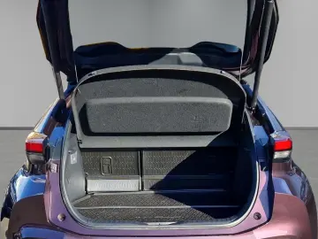 TOYOTA C-HR Plug-In Hybrid Team D Navi LED ACC El. Heck