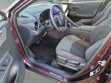 TOYOTA C-HR Plug-In Hybrid Team D Navi LED ACC El. Heck