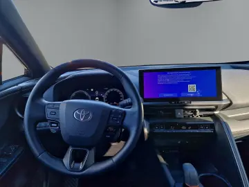 TOYOTA C-HR Plug-In Hybrid Team D Navi LED ACC El. Heck