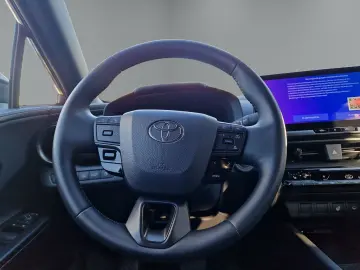 TOYOTA C-HR Plug-In Hybrid Team D Navi LED ACC El. Heck