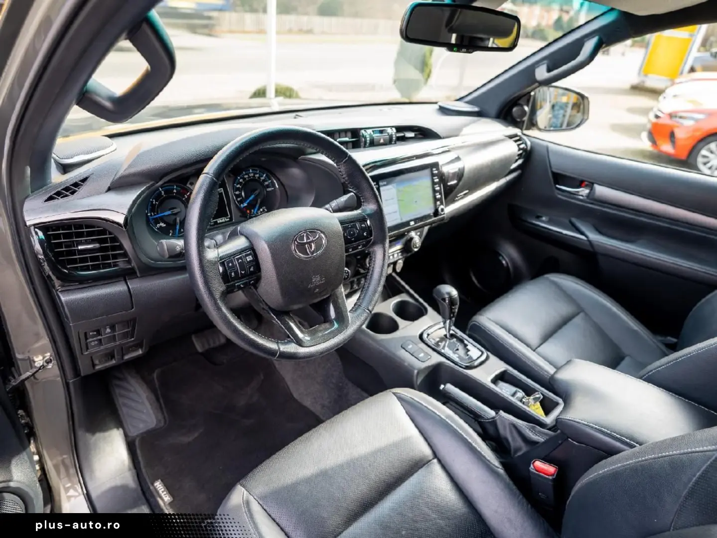 TOYOTA Hilux Double Cab Invincible 4x4