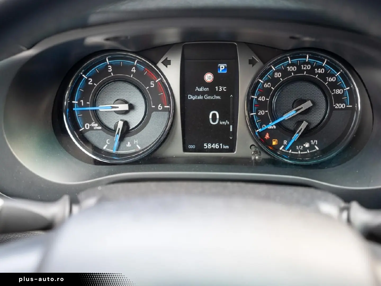 TOYOTA Hilux Double Cab Invincible 4x4