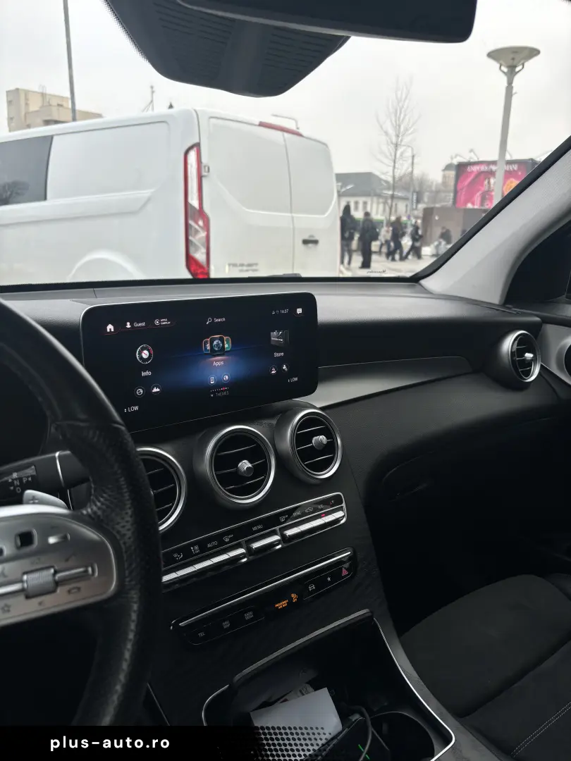 Mercedes-Benz GLC 220