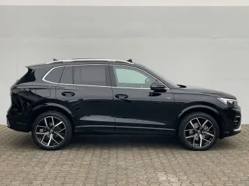 VW Tiguan 2.0 TDI R-Line 4Motion AHK Pano 360 Kamer