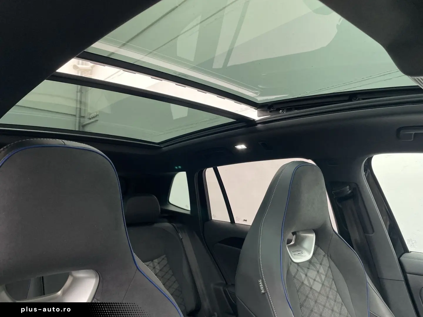 VW Tiguan 2.0 TDI R-Line 4Motion AHK Pano 360 Kamer