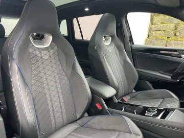 VW Tiguan 2.0 TDI R-Line 4Motion AHK Pano 360 Kamer