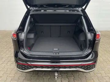 VW Tiguan 2.0 TDI R-Line 4Motion AHK Pano 360 Kamer