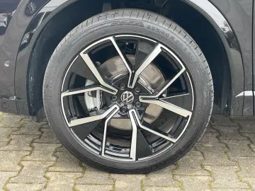 VW Tiguan 2.0 TDI R-Line 4Motion AHK Pano 360 Kamer