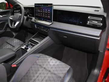 VW Tiguan 2.0 TDI DSG 4M R-Line AHK  Standhzg.  Pan