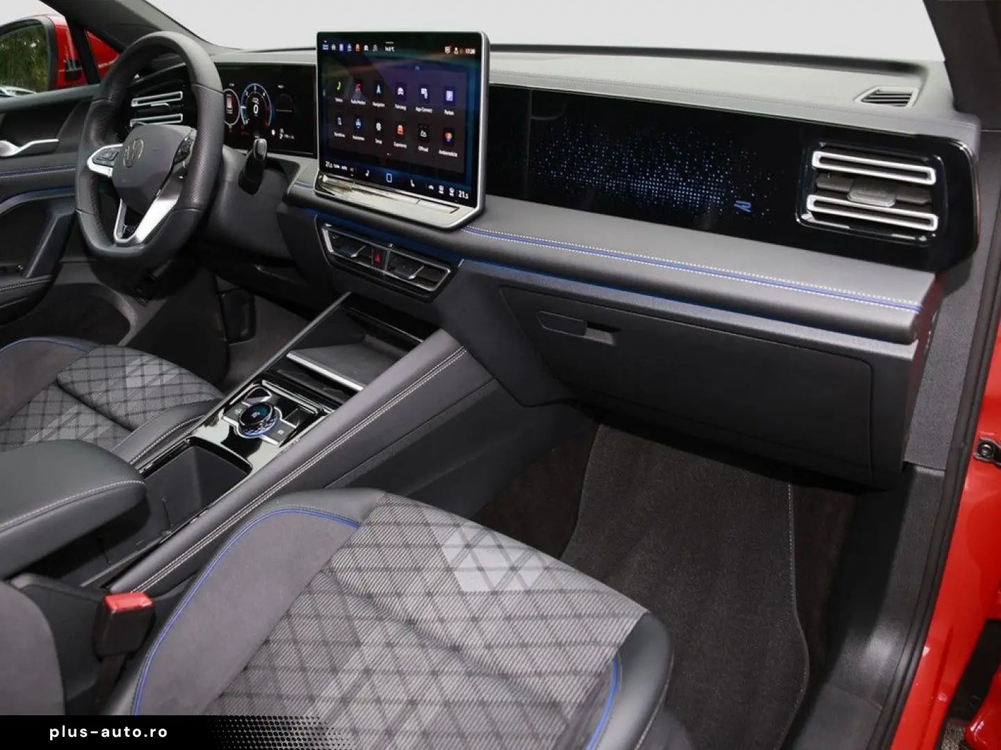 VW Tiguan 2.0 TDI DSG 4M R-Line AHK  Standhzg.  Pan