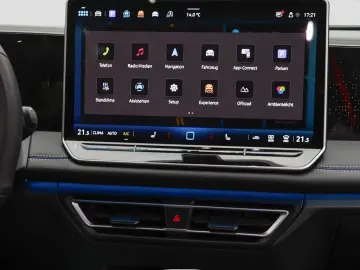 VW Tiguan 2.0 TDI DSG 4M R-Line AHK  Standhzg.  Pan