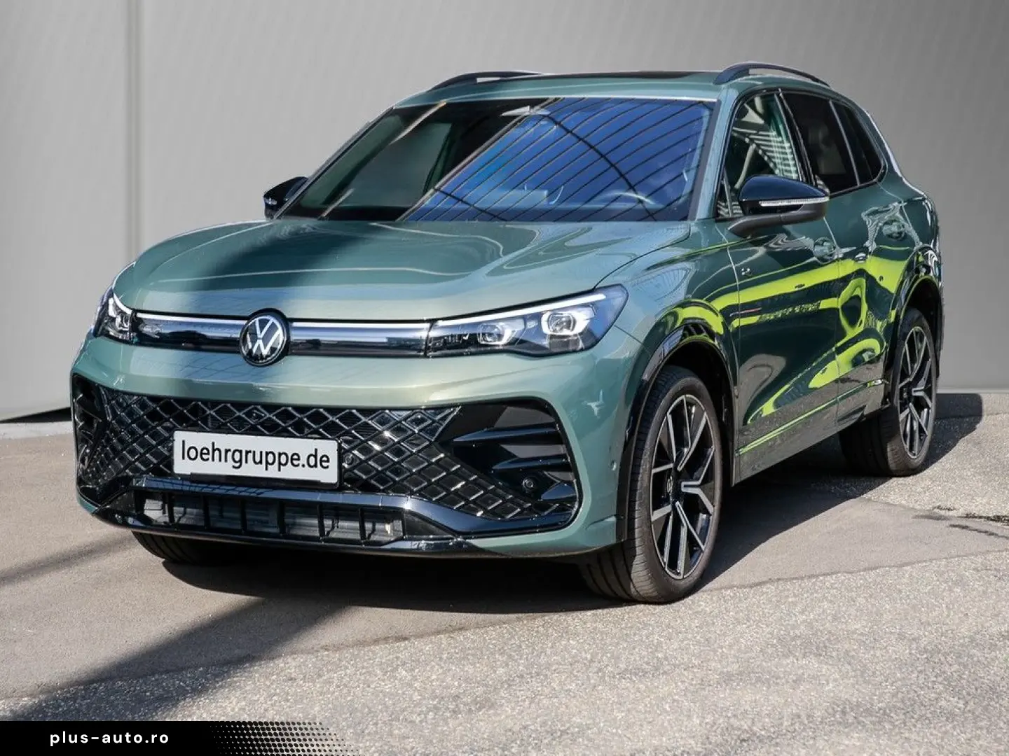 VW Tiguan 2.0 TDI DSG R-Line 4Mo AHK Pano RFK