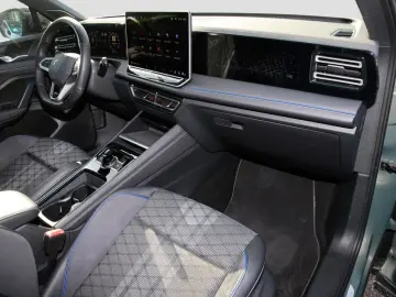 VW Tiguan 2.0 TDI DSG R-Line 4Mo AHK Pano RFK