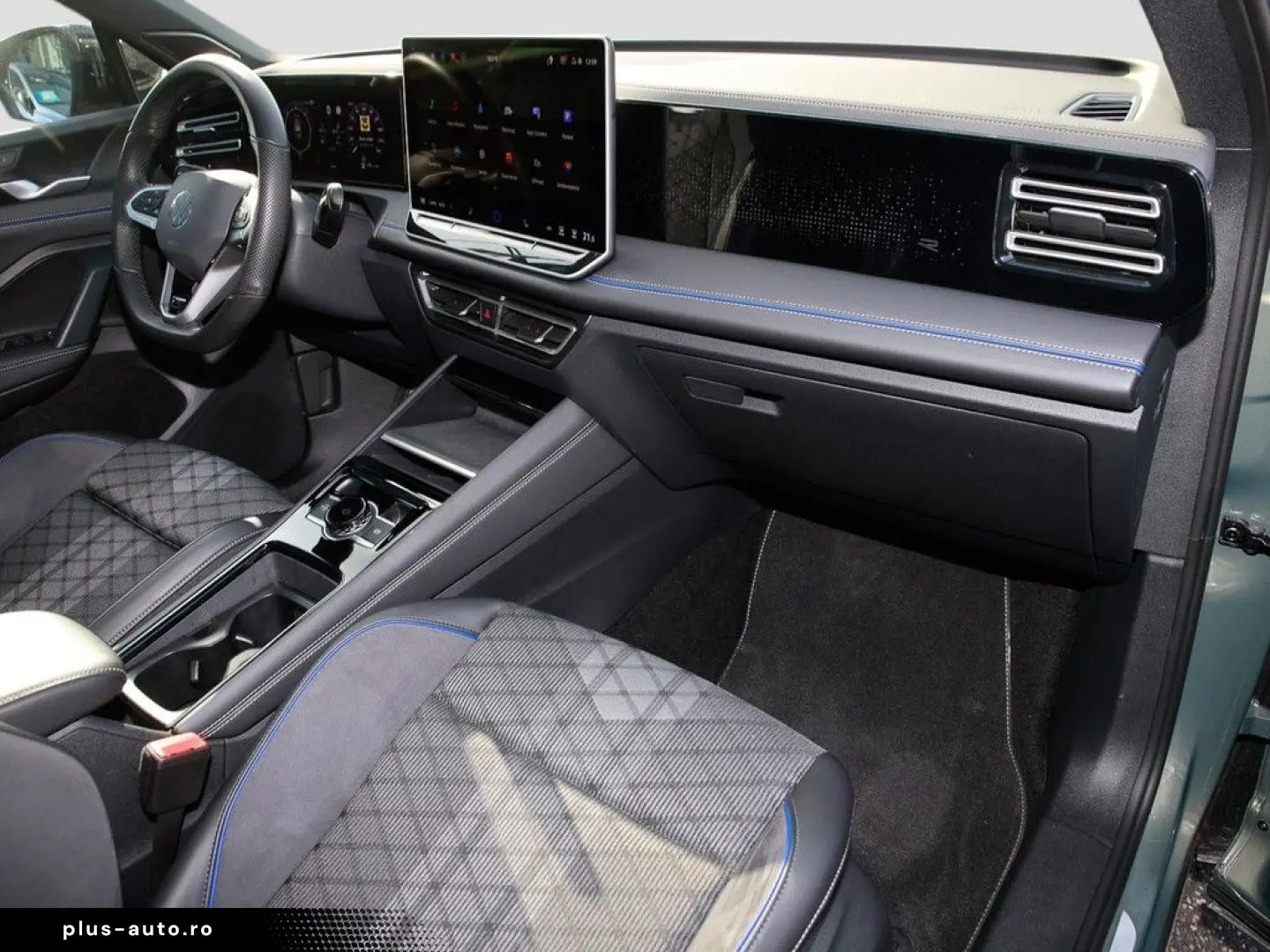 VW Tiguan 2.0 TDI DSG R-Line 4Mo AHK Pano RFK