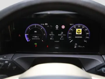 VW Tiguan 2.0 TDI DSG R-Line 4Mo AHK Pano RFK