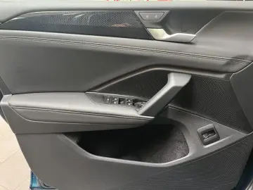 VW Tiguan 2.0 TDI  Life 4Motion DSG  LED ALLRAD ALU