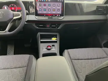 VW Tiguan 2.0 TDI  Life 4Motion DSG  LED ALLRAD ALU