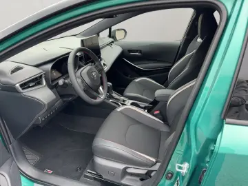TOYOTA Corolla 2.0 Hybrid GR Sport