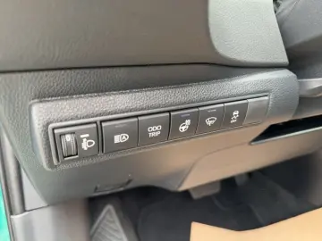 TOYOTA Corolla 2.0 Hybrid GR Sport