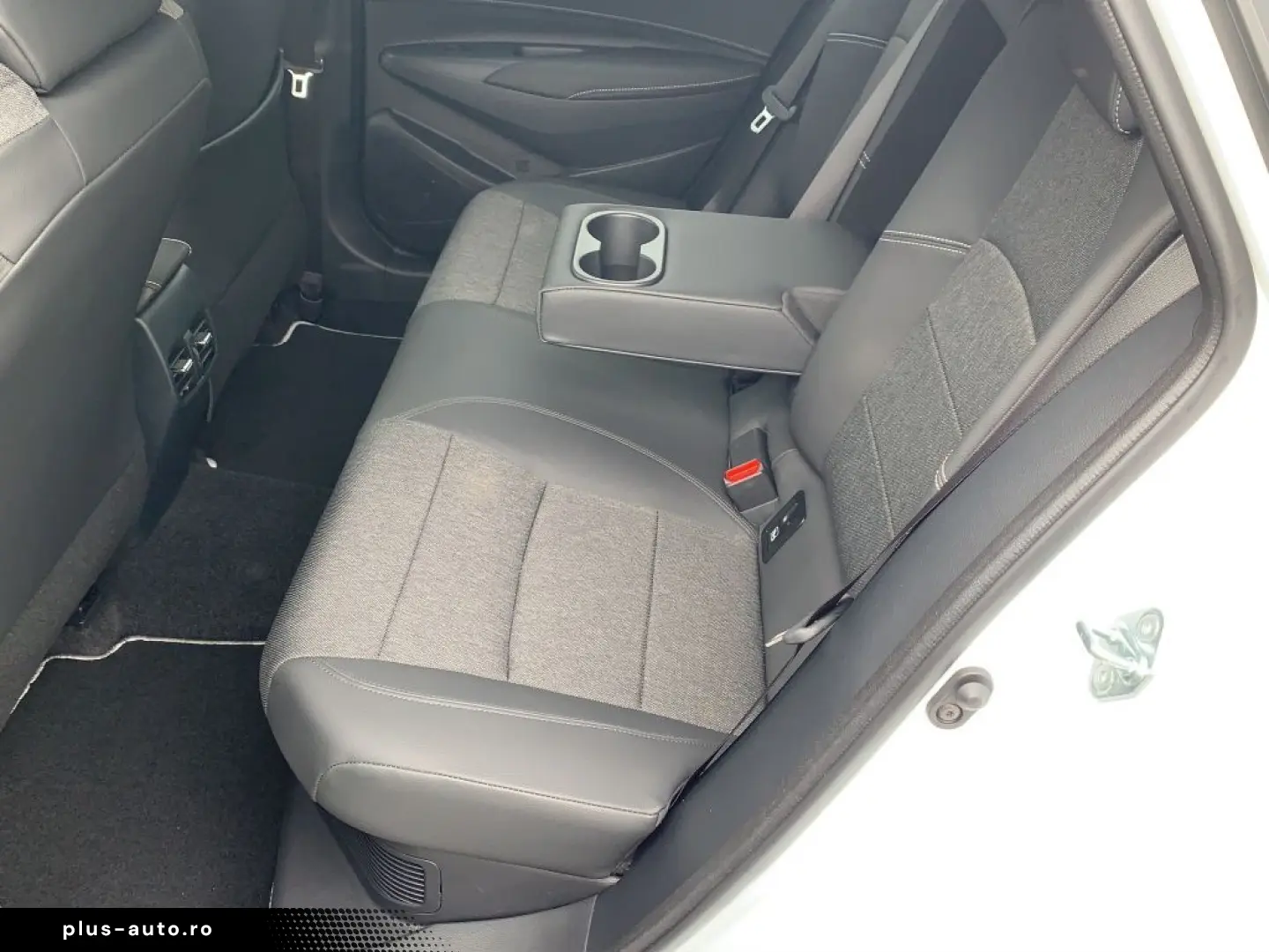 TOYOTA Corolla 1.8 Hybrid Touring Sports Team D Technik