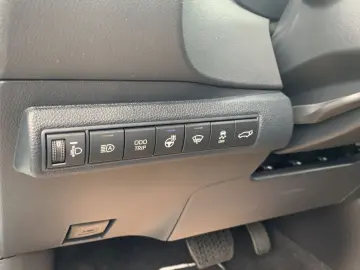 TOYOTA Corolla 1.8 Hybrid Touring Sports Team D Technik